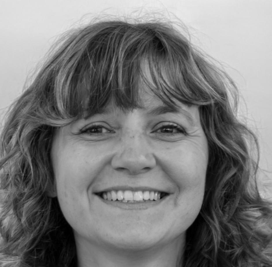 Retrato profesional de Nieves Arroyo